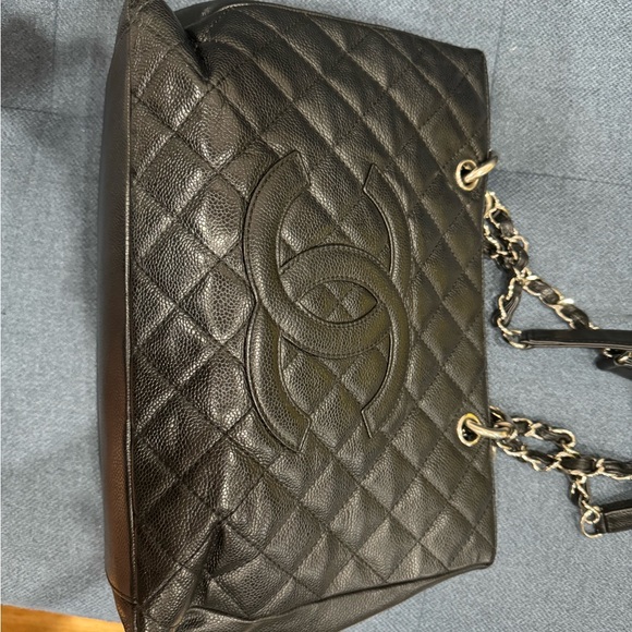 CHANEL GST Chain Tote Black Caviar - Picture 6 of 13